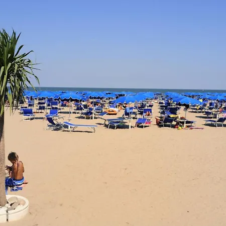Spacious With Terrace - Beahost Apartment Rosolina Mare