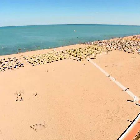 Spacious With Terrace - Beahost * Rosolina Mare